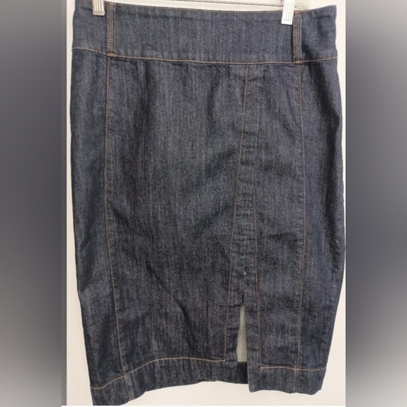 WHITE HOUSE BLACK MARKET Blue Denim Pencil Skirt  (#368) - Picture 8 of 8